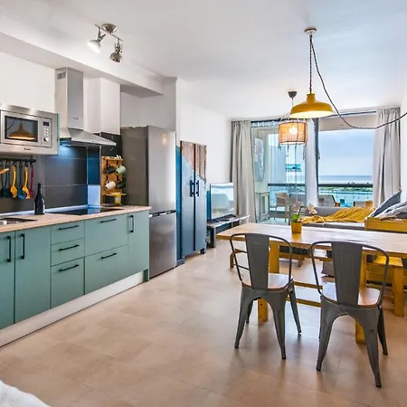 Ocean Waves 2 アパート *