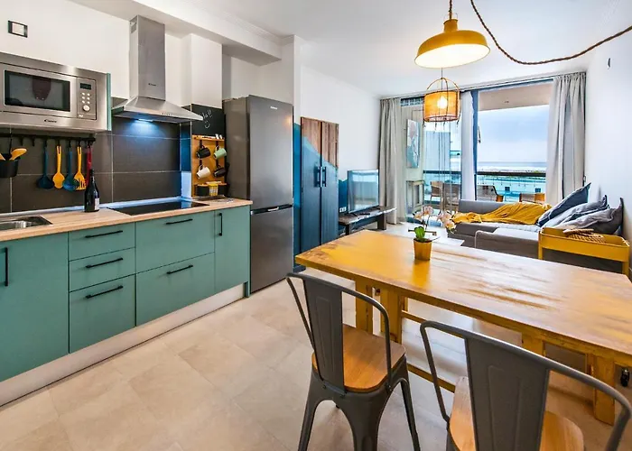 דירה Ocean Waves 2